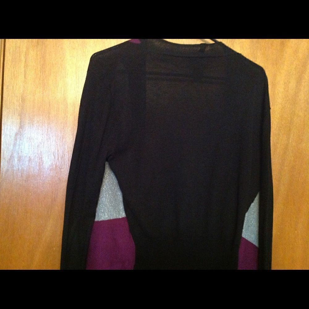 Style & Co ladies v-front lightweight sweater - Picture 3 of 6